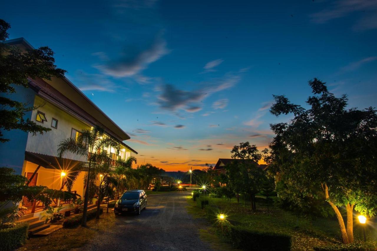 Chiang Kham Tai Lue Resort Ban Ngun Bagian luar foto